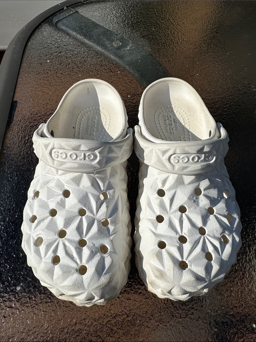 CROCS Kids' White geometric Classic Clog